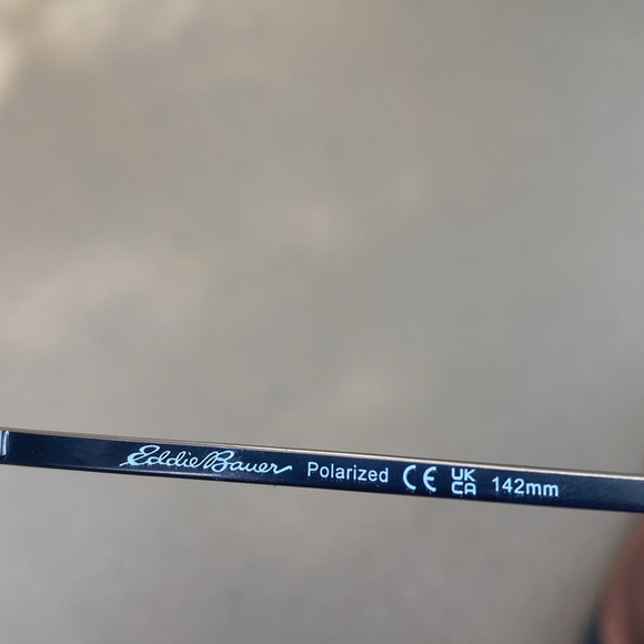 Eddie Bauer sunglasses - Picture 5 of 8